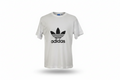Playera premium Adidas blanca con logo negro en talla XL, diseñada por Selah Boutique, mostrando el frente de la prenda.