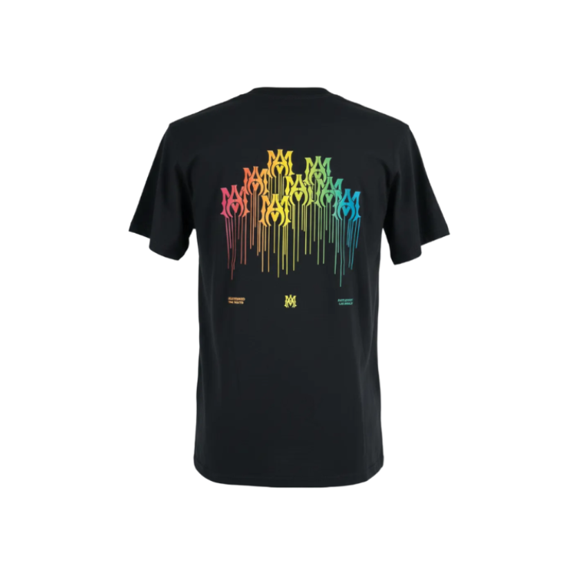 Playera premium AMIRI negra con letras de colores en la espalda, talla XL, diseño moderno y llamativo.