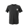 Playera premium negra AMIRI con letras de colores en la espalda, talla XL, vista frontal de la camiseta.