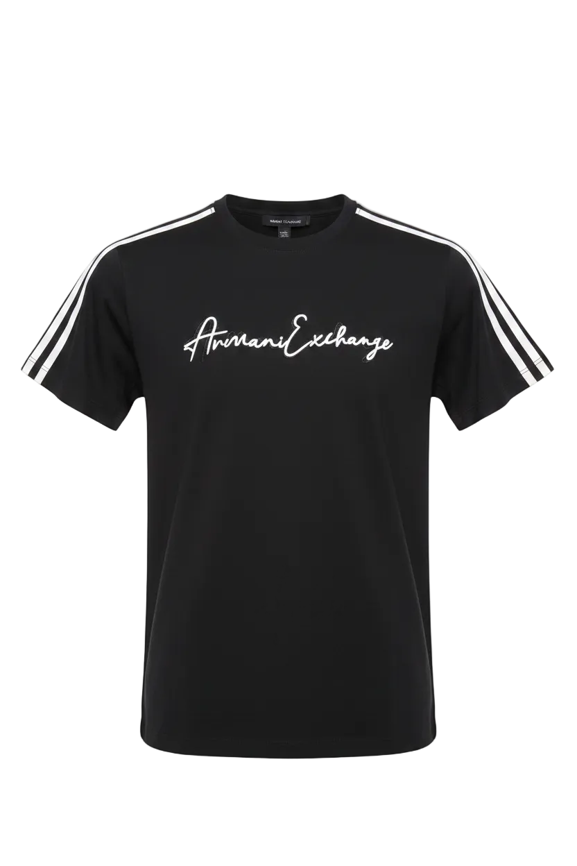 PLAYERA ARMANI EXCHANGE NEGRA LETRAS BLANCAS Y LINEAS BLANCAS EN HOMBROS