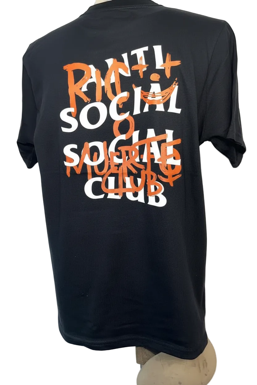 ANTISOCIAL CLUB NEGRA LETRAS NARANJAS G