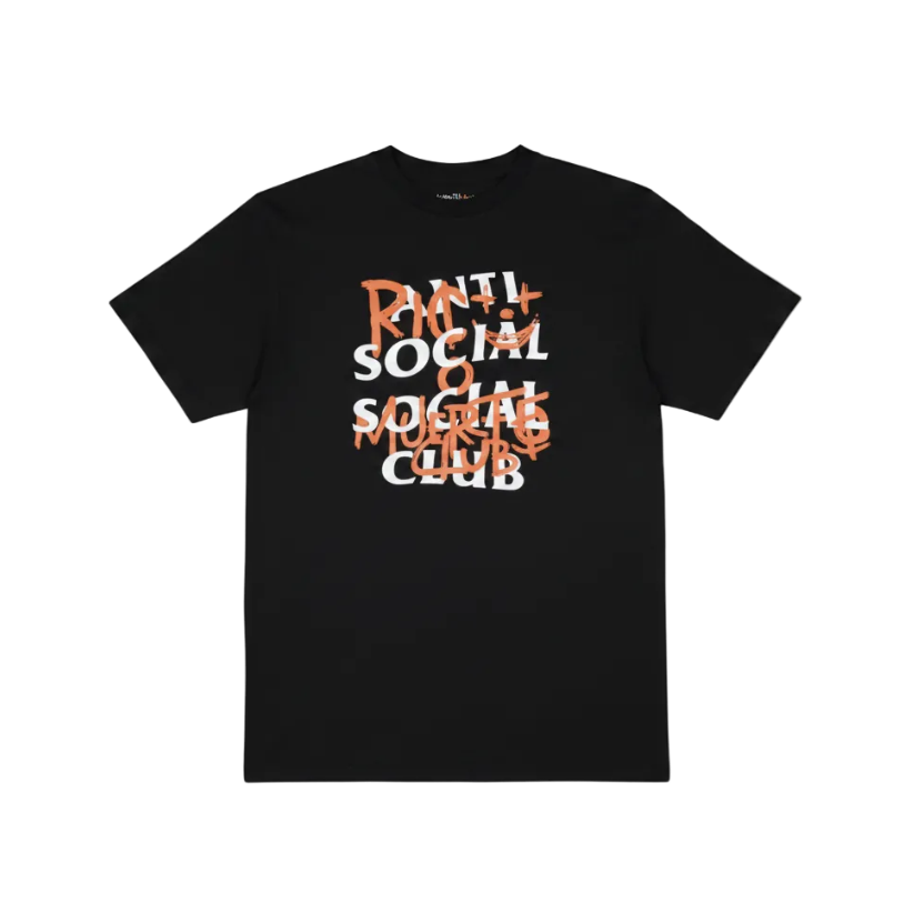 Playera premium Antisocial Club negra con letras naranjas, diseño de camiseta casual de la marca Selah Boutique.
