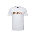 Playera premium BOSS Blanca con letras amarillas, rojas y negras, de la marca Selah Boutique, vista en primer plano.