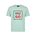 Playera premium HUGO BOSS Pistache XL de color verde con diseño elegante, mostrada en una imagen clara y de alta calidad.