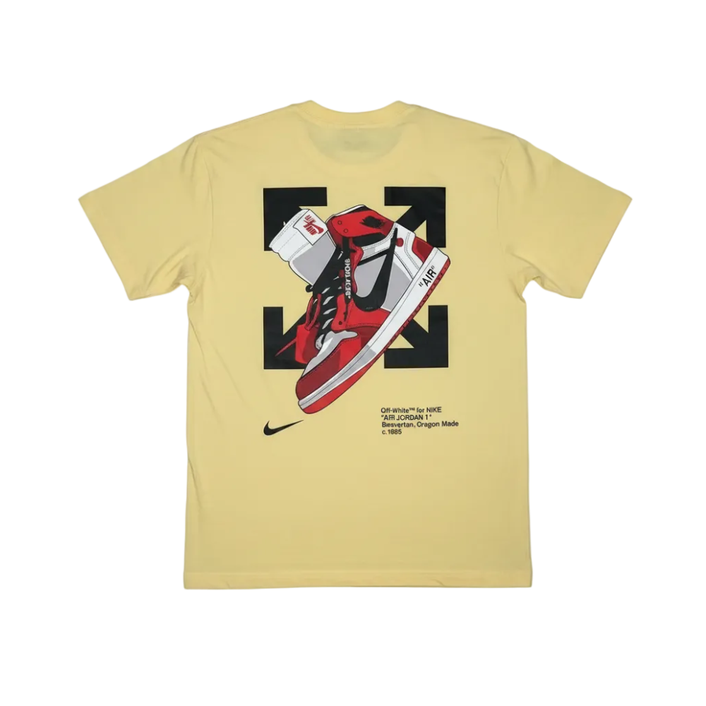 Playera premium Off White amarilla con letras en la parte trasera, de la marca Selah Boutique, vista de frente.