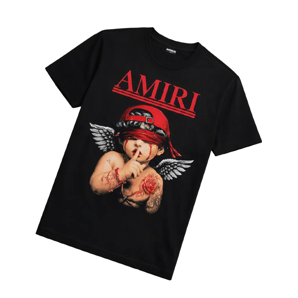 PLAYERA AMARI LETRAS ROJAS ANGEL CON GORRA
