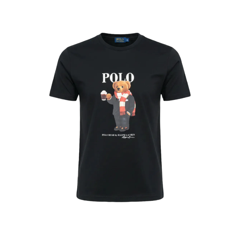 Playera premium Polo Oso con bufanda de cervezas de Selah Boutique, diseño divertido y colorido para hombre o mujer.