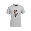 Playera polo blanca de la marca Selah Boutique, estilo selfie con diseño premium, en vista frontal sobre fondo neutro.