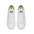 Tenis Converse Chuck Taylor All Star con suela de yute, color blanco, estilo clásico y diseño de lona, en un fondo neutro